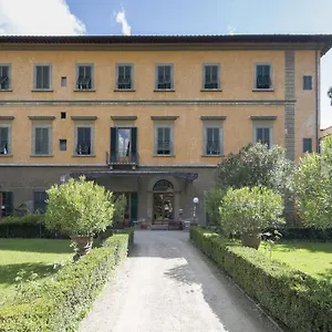 Casa Santo Nome Di Gesu Флоренция